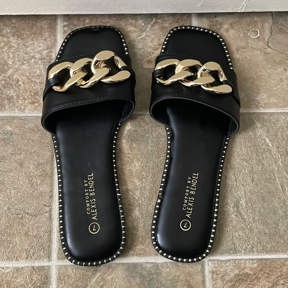 Alexis Bendel Shoes - Comfort By Alexis Bendel sandals size:7